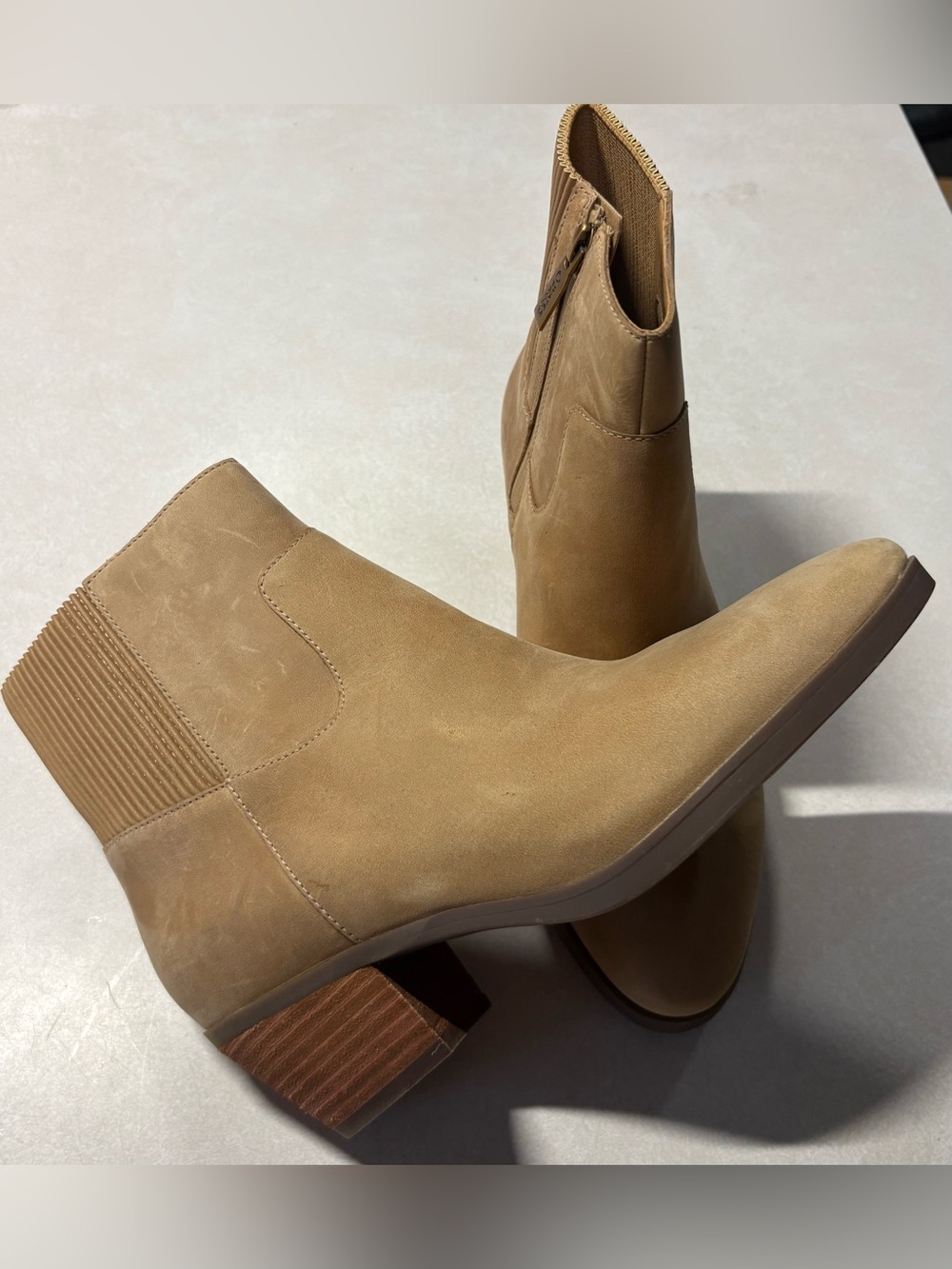 Vionic Shantelle Womens 7 Wheat Tan Oiled Nubuck Waterproof Ankle Boots New
